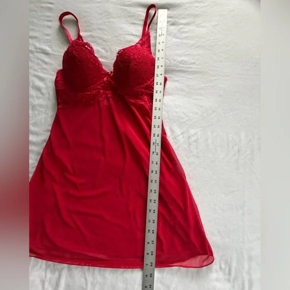 Red lace chemise slip negligee built in bra size M - Picture 9 of 10
